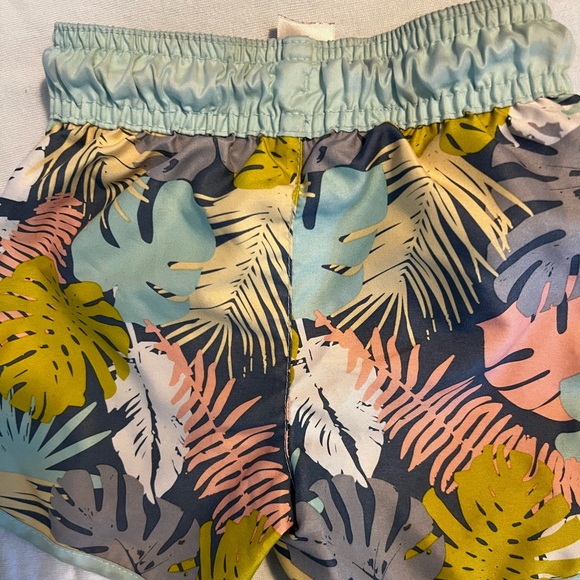 Toddler boys trunks with mesh insert. - Picture 4 of 4